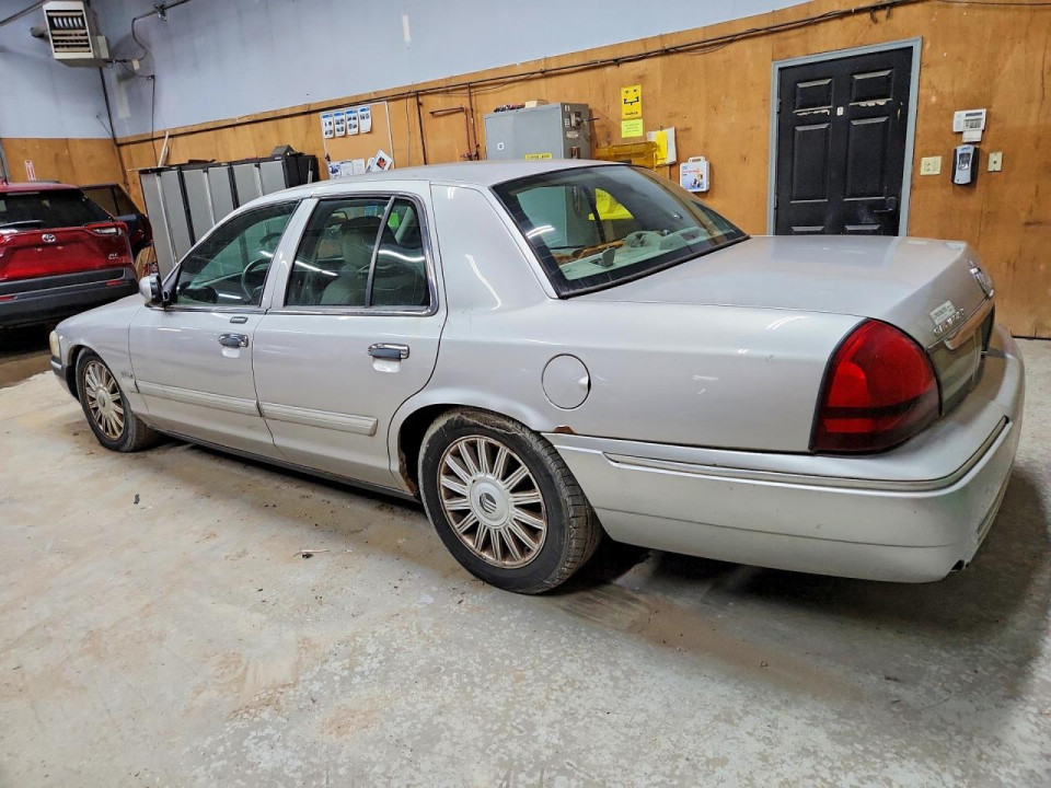 Mercury GRMARQUIS 2010 — Copart