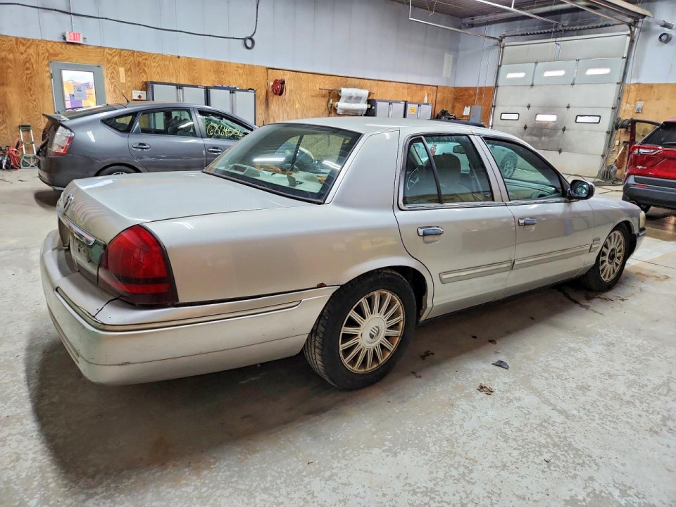 Mercury GRMARQUIS 2010 — Copart