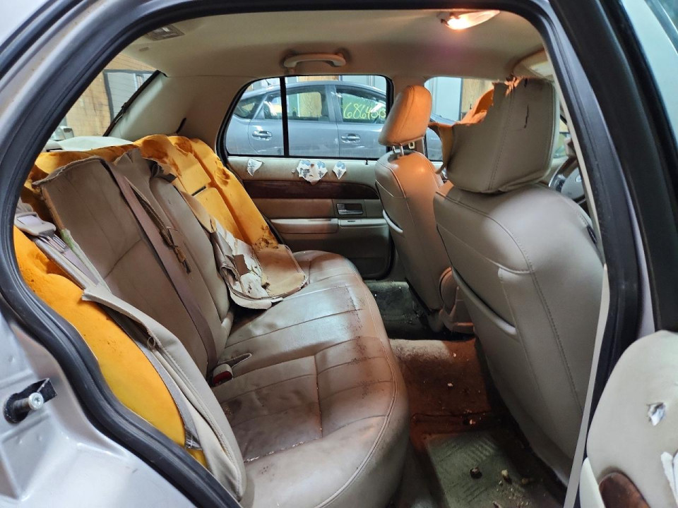 Mercury GRMARQUIS 2010 — Copart