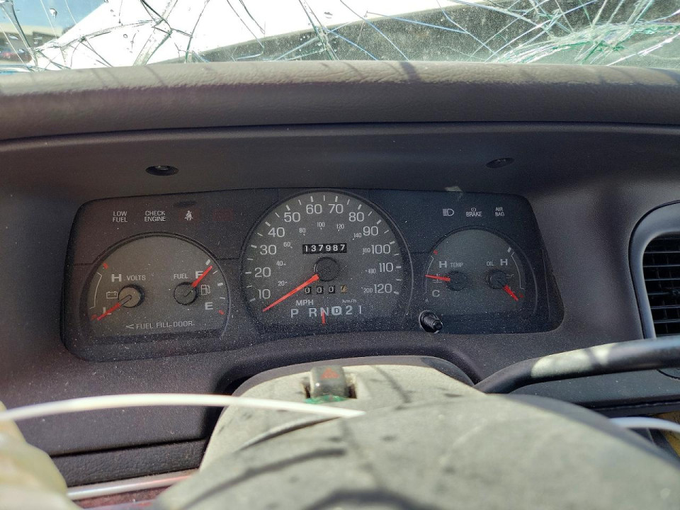 Mercury GRMARQUIS 2002 — Copart