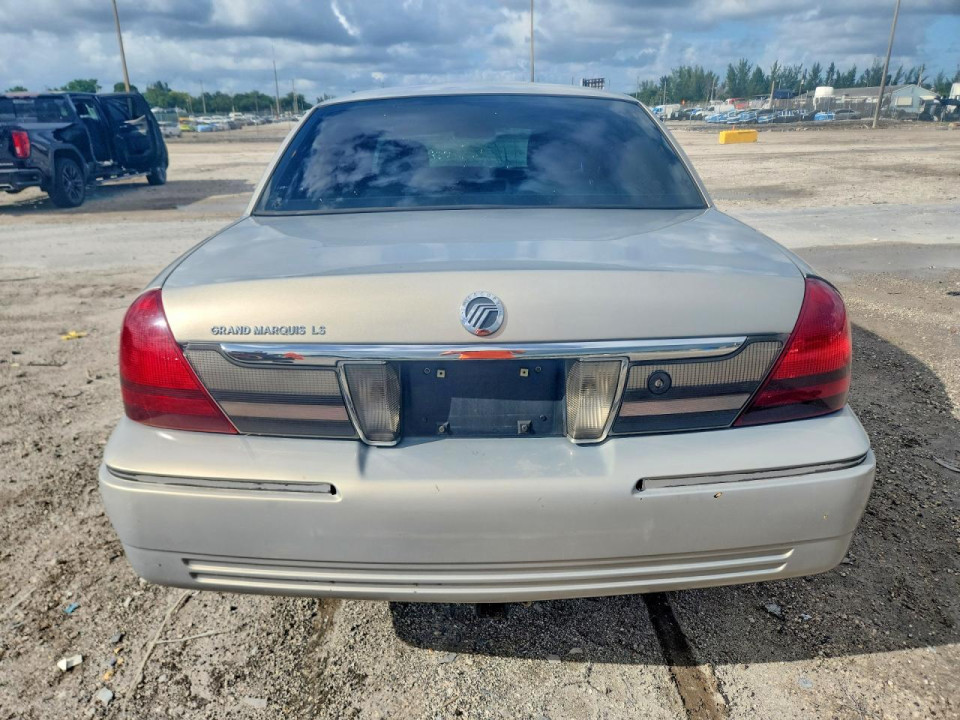 Mercury GRMARQUIS 2010 — Copart