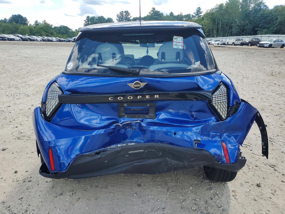 Mini COOPER BASE 2025 — Copart