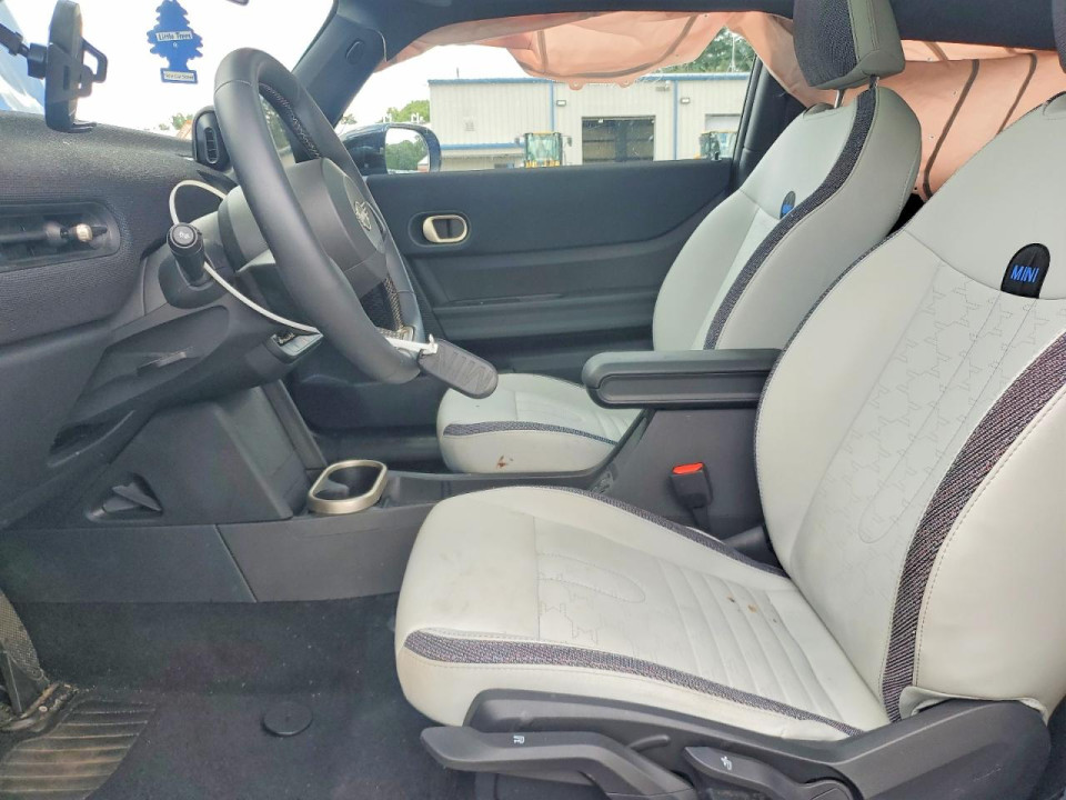 Mini COOPER BASE 2025 — Copart
