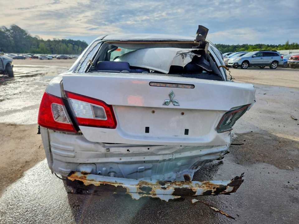 Mitsubishi GALANT 2010 — Copart