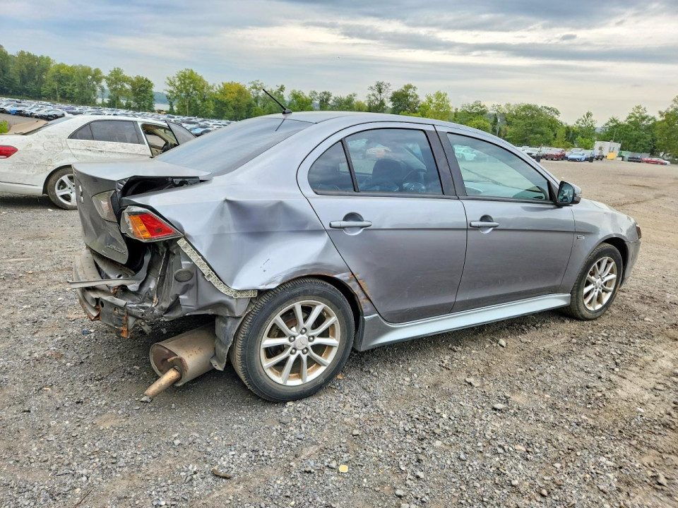 Mitsubishi LANCER 2015 — Copart