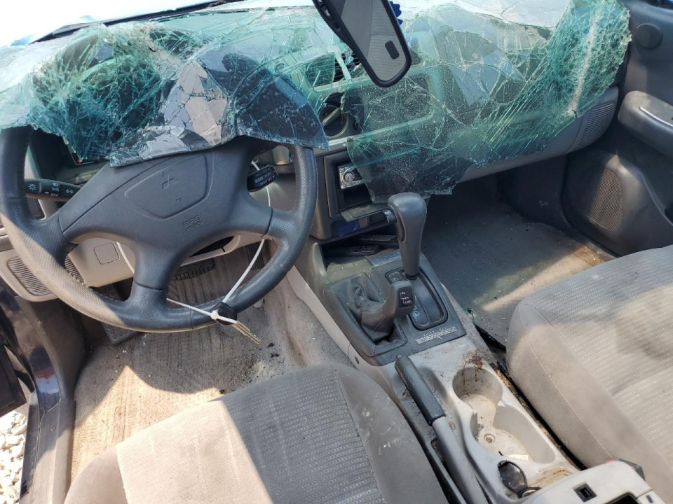 Mitsubishi MONTERO 2002 — Copart