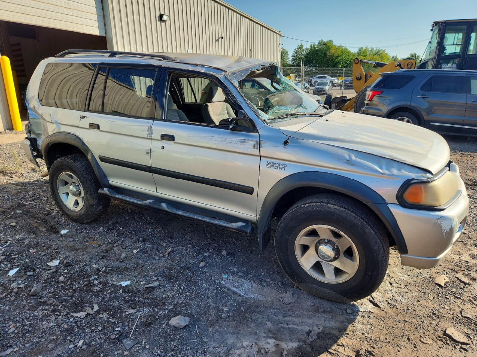 Mitsubishi MONTERO 2003 — Copart
