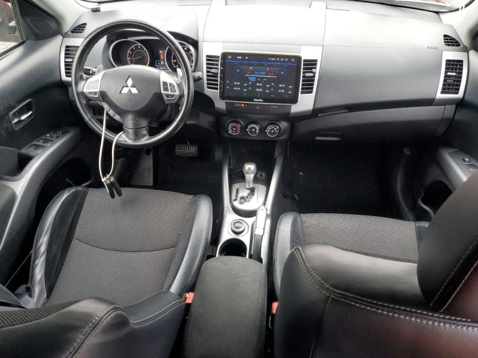 Mitsubishi OUTLANDER 2011 — Copart