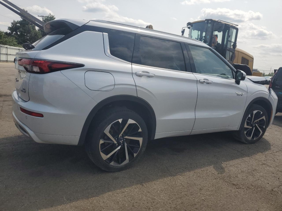 Mitsubishi OUTLANDER 2023 — Copart