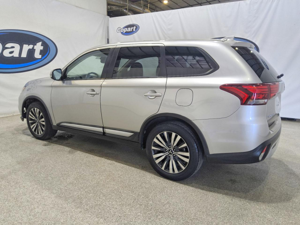 Mitsubishi OUTLANDER 2020 — Copart