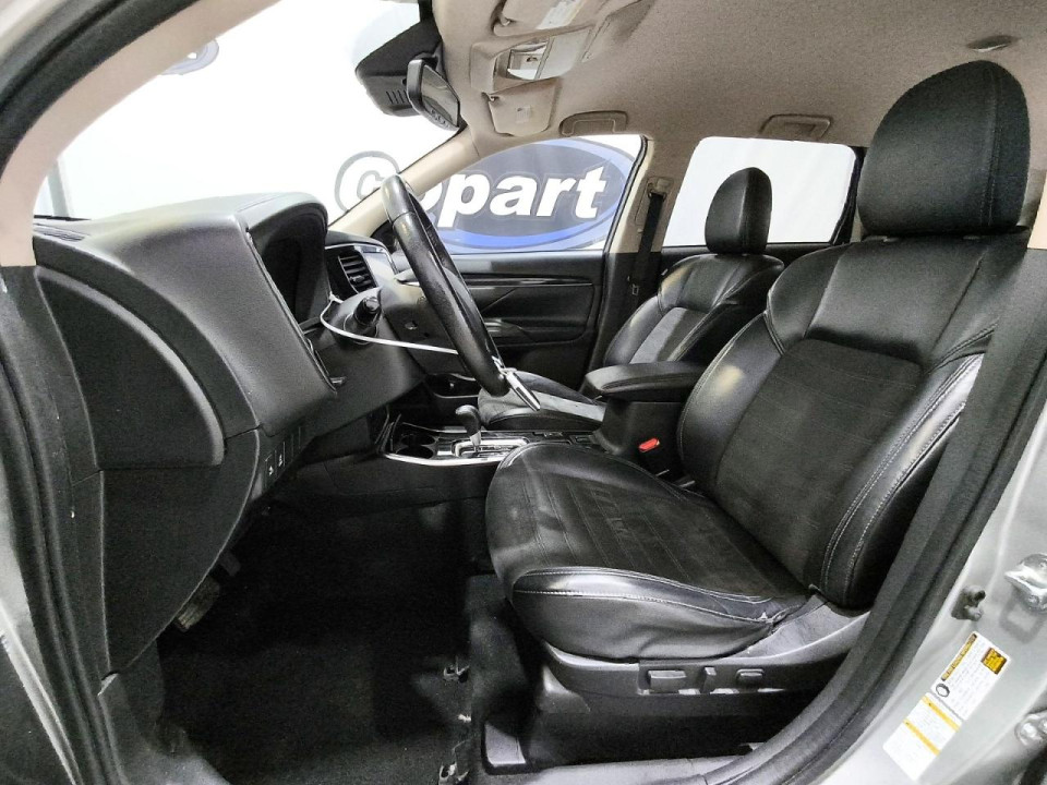 Mitsubishi OUTLANDER 2020 — Copart