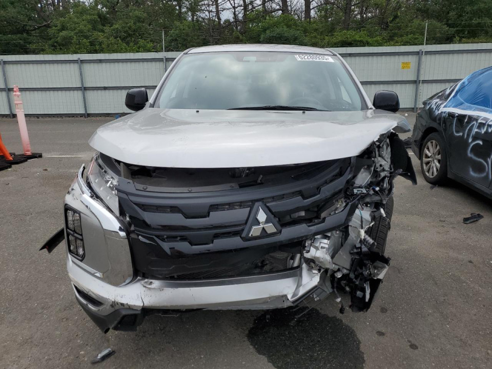 Mitsubishi OUTLANDER 2023 — Copart