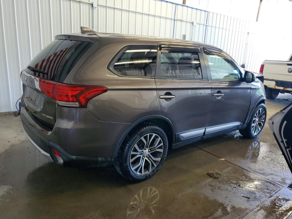 Mitsubishi OUTLANDER 2017 — Copart