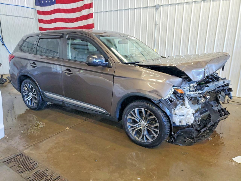 Mitsubishi OUTLANDER 2017 — Copart