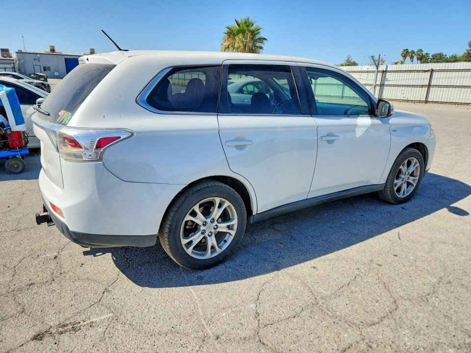 Mitsubishi OUTLANDER 2014 — Copart