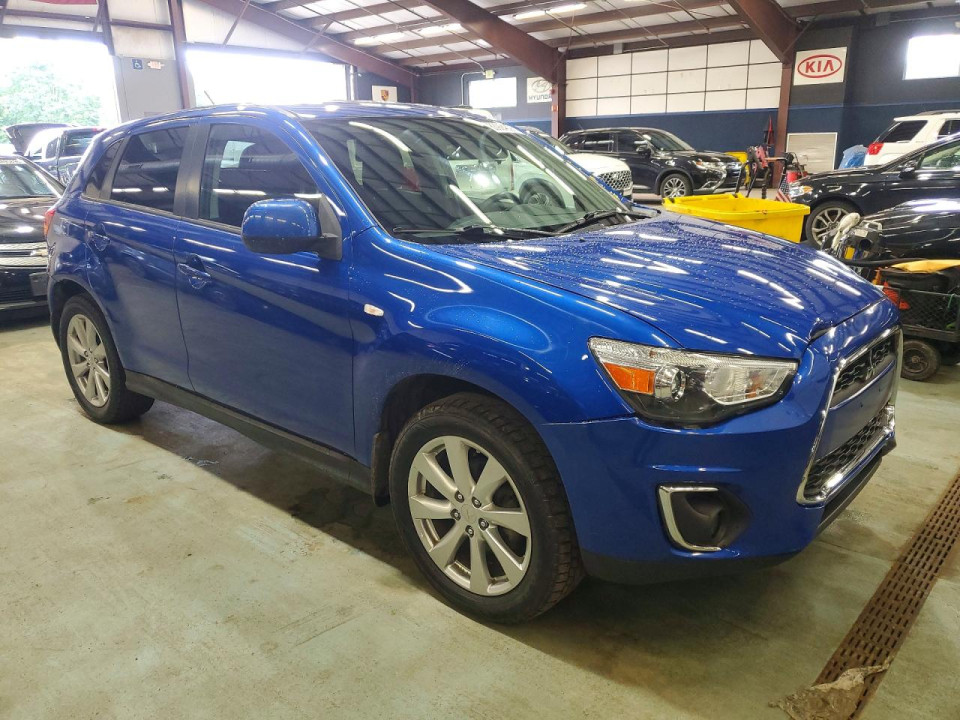 Mitsubishi OUTLANDER 2015 — Copart