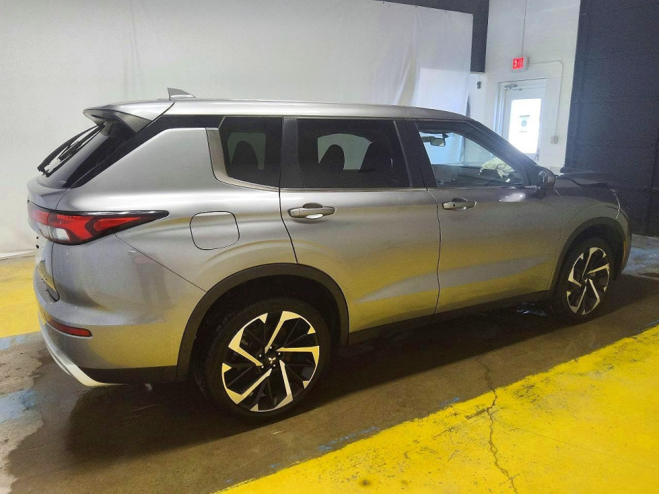 Mitsubishi OUTLANDER 2024 — Copart