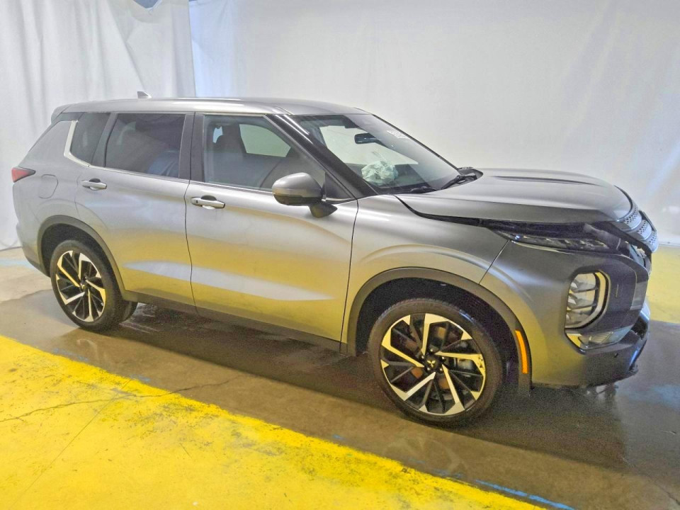 Mitsubishi OUTLANDER 2024 — Copart