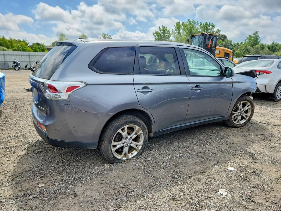 Mitsubishi OUTLANDER 2014 — Copart