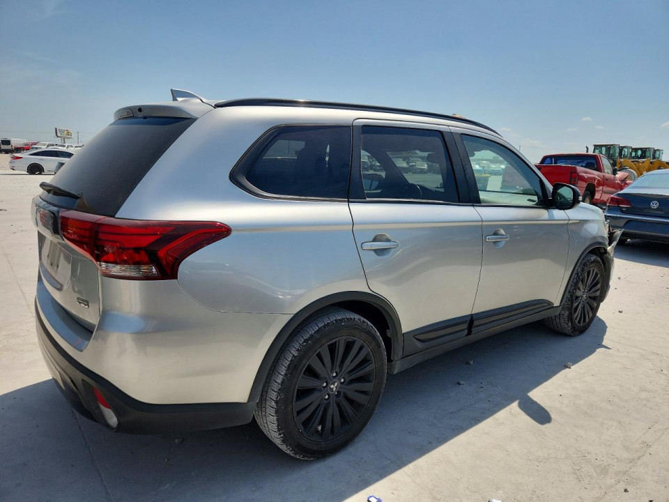 Mitsubishi OUTLANDER 2020 — Copart