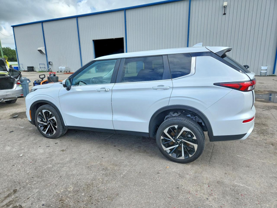 Mitsubishi OUTLANDER 2024 — Copart