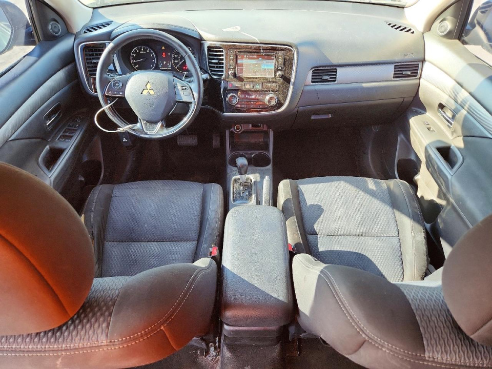 Mitsubishi OUTLANDER 2016 — Copart