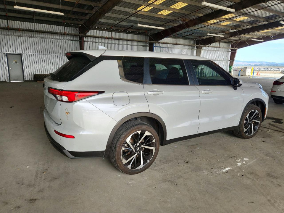 Mitsubishi OUTLANDER 2022 — Copart