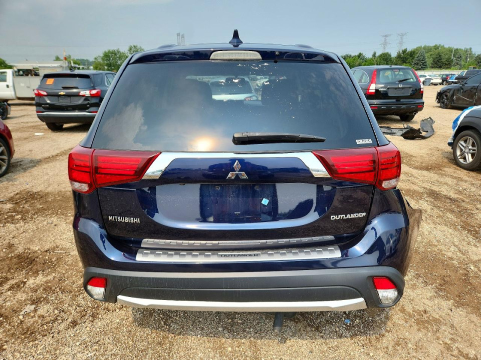 Mitsubishi OUTLANDER 2017 — Copart