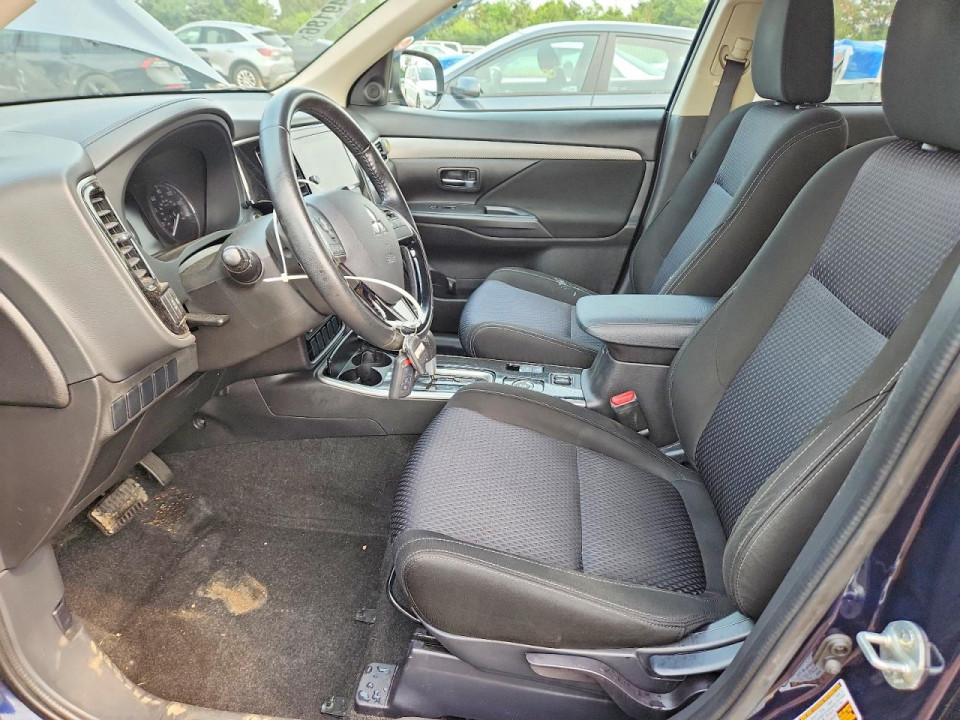 Mitsubishi OUTLANDER 2017 — Copart