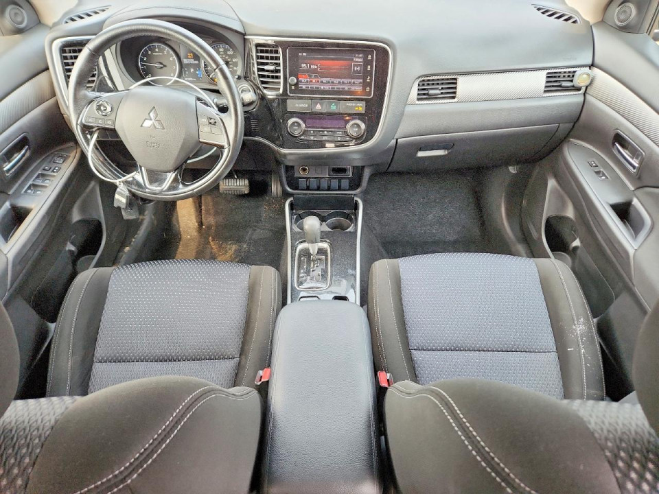 Mitsubishi OUTLANDER 2017 — Copart