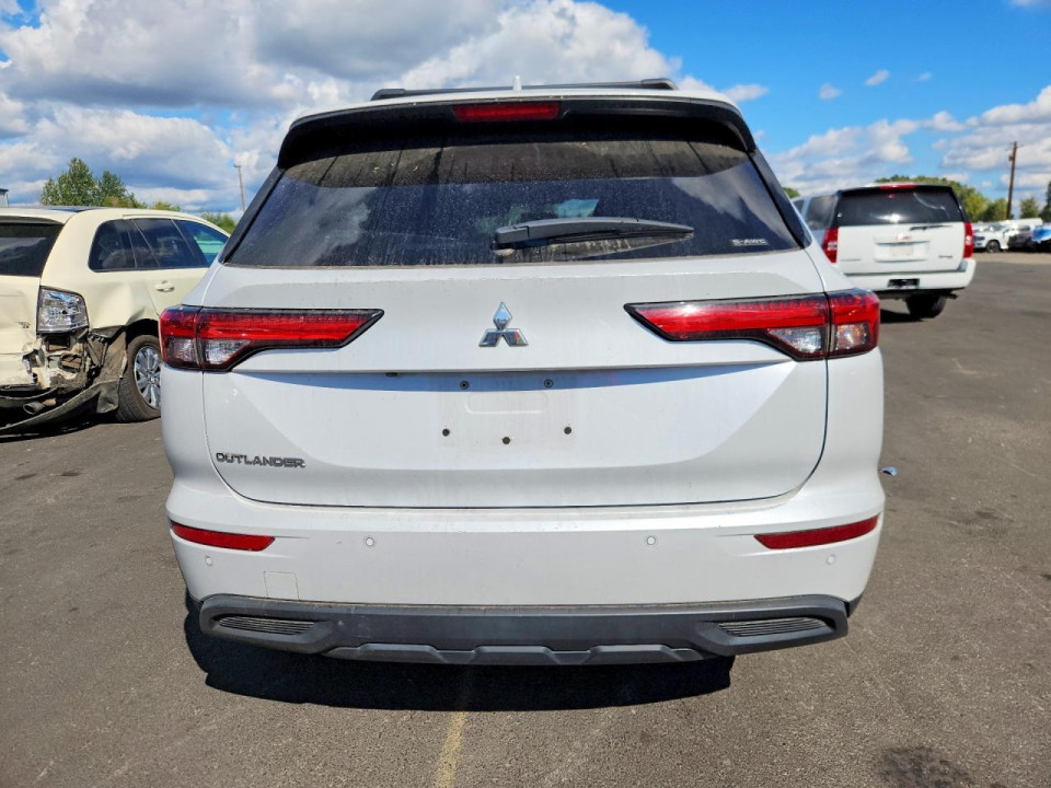 Mitsubishi OUTLANDER 2022 — Copart