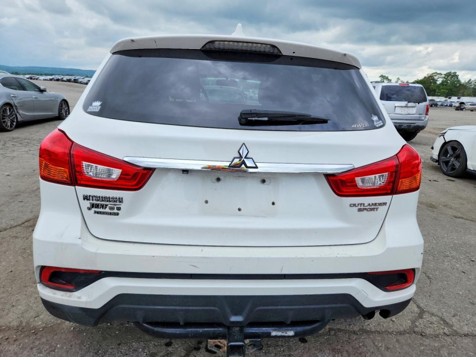 Mitsubishi OUTLANDER 2018 — Copart