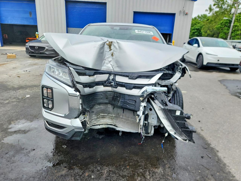 Mitsubishi OUTLANDER 2023 — Copart