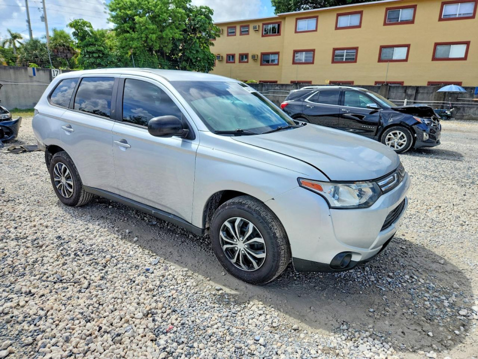 Mitsubishi OUTLANDER 2014 — Copart