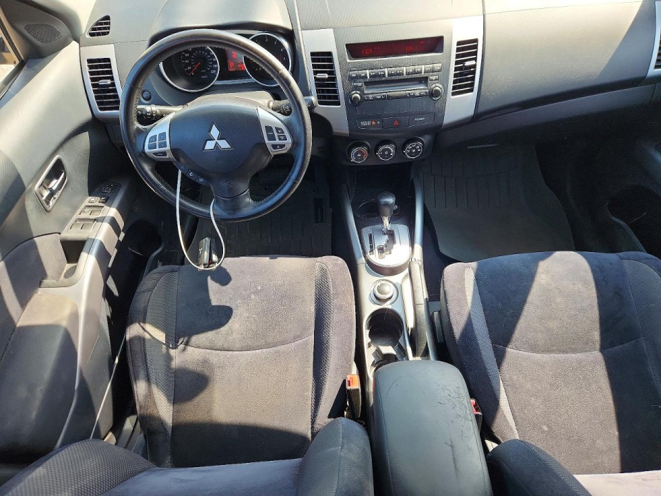 Mitsubishi OUTLANDER 2010 — Copart