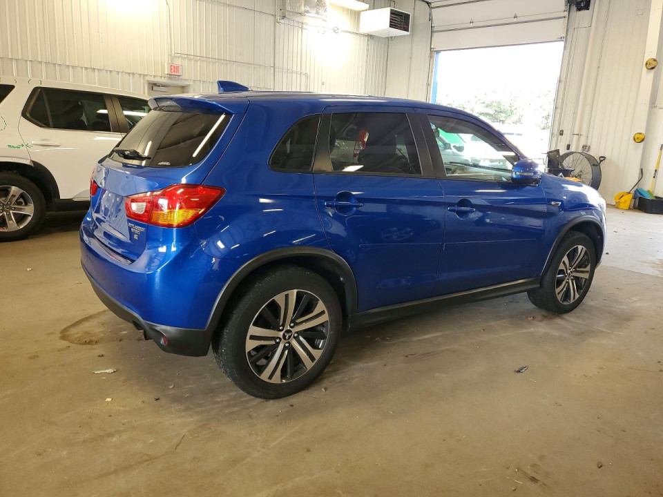 Mitsubishi OUTLANDER 2017 — Copart
