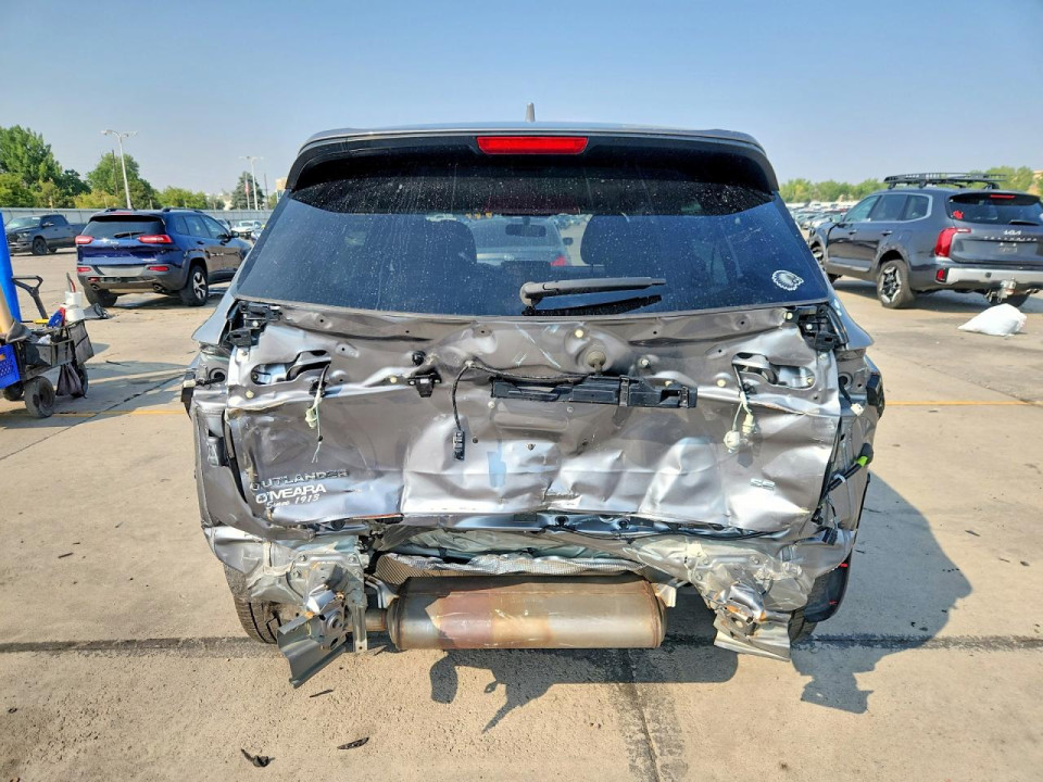 Mitsubishi OUTLANDER 2023 — Copart