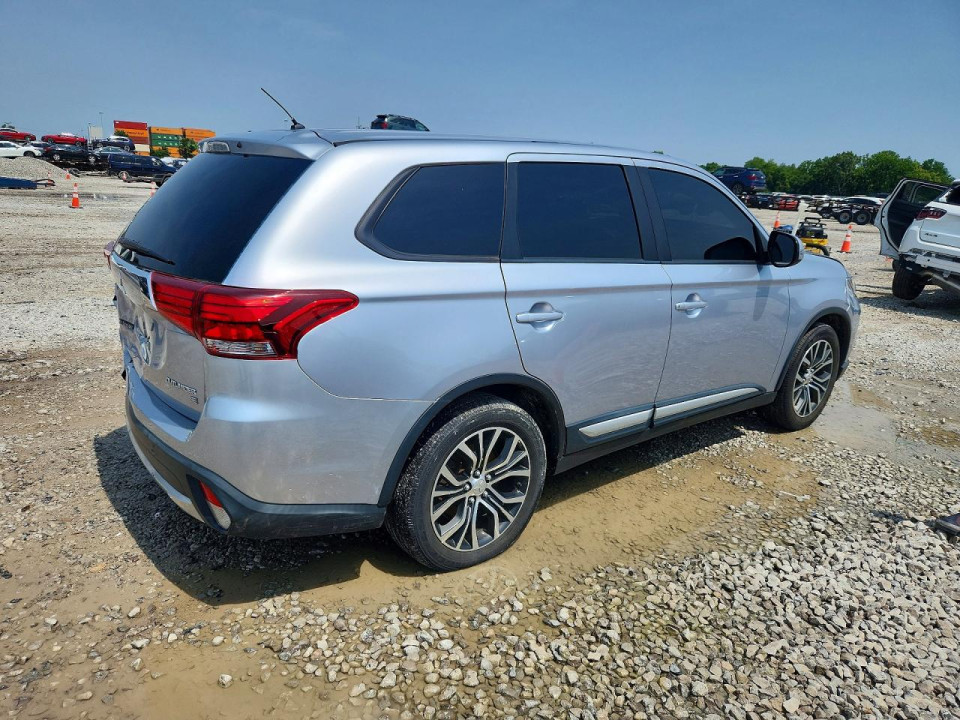 Mitsubishi OUTLANDER 2016 — Copart