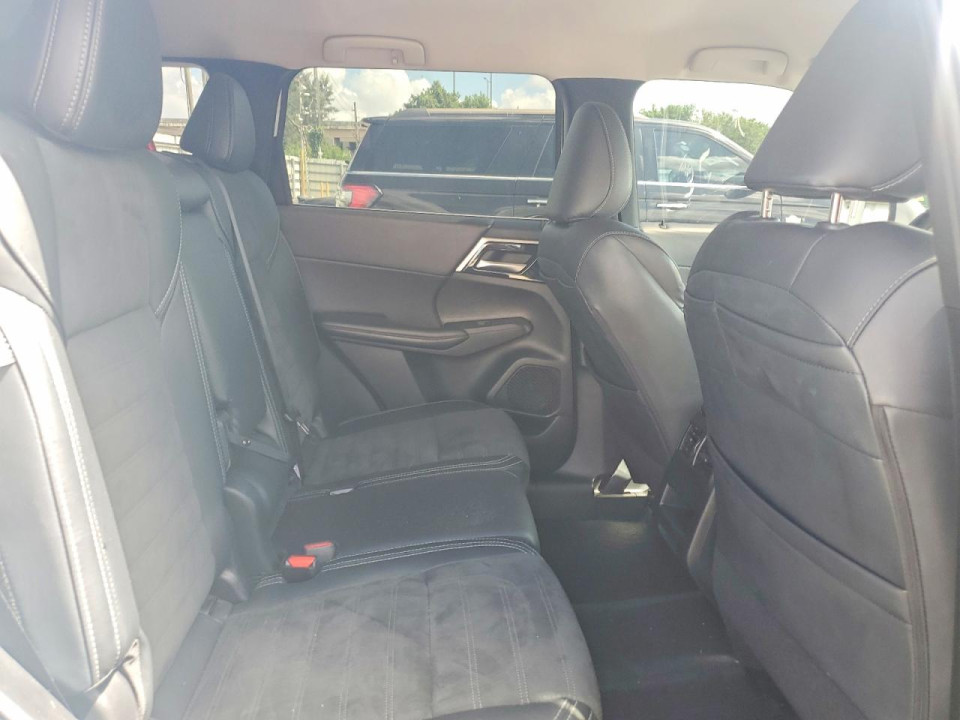 Mitsubishi OUTLANDER 2024 — Copart
