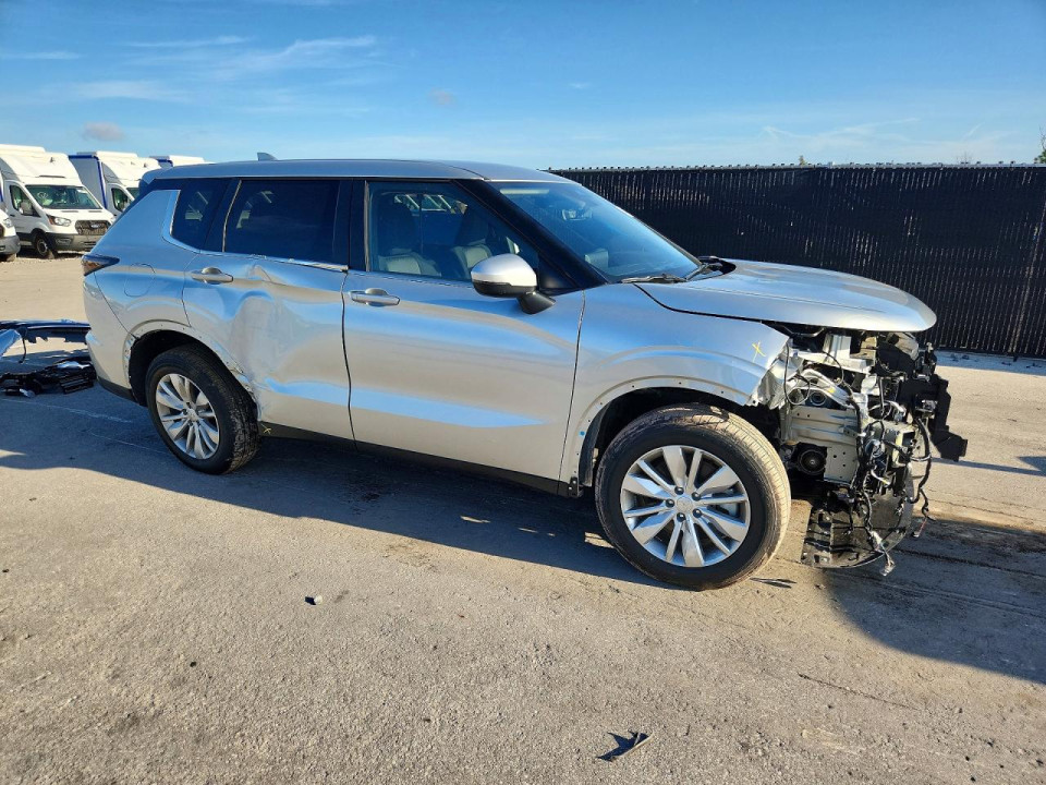 Mitsubishi OUTLANDER 2026 — Copart