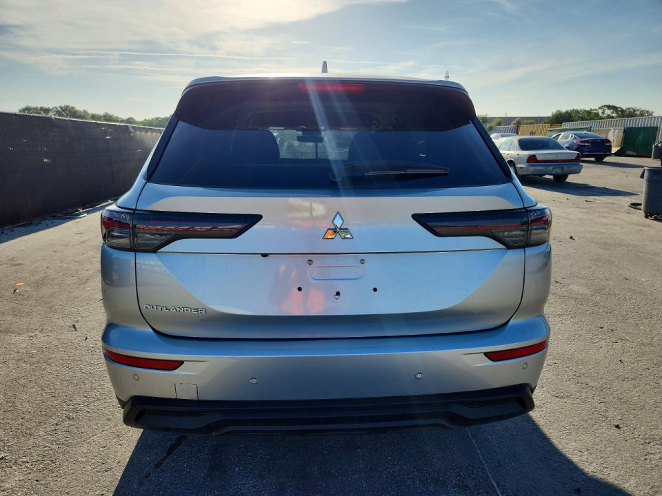 Mitsubishi OUTLANDER 2026 — Copart