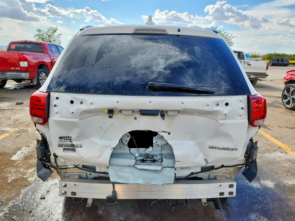 Mitsubishi OUTLANDER 2018 — Copart