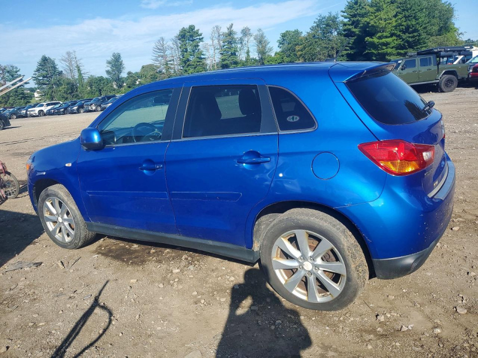 Mitsubishi OUTLANDER 2015 — Copart