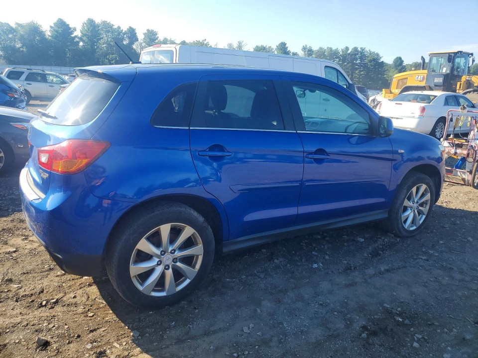 Mitsubishi OUTLANDER 2015 — Copart