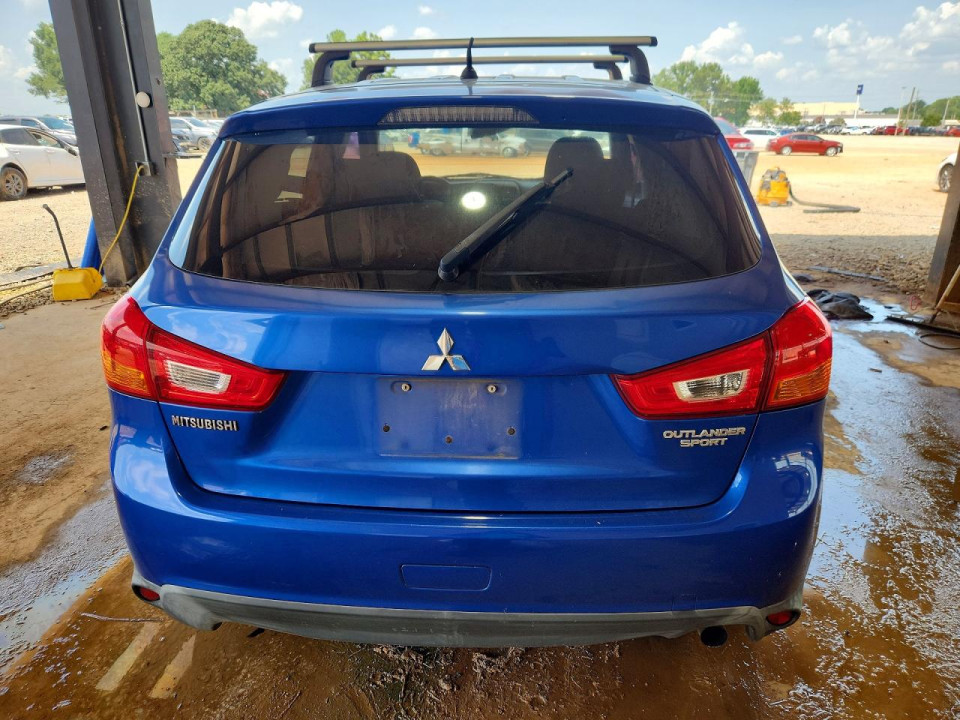 Mitsubishi OUTLANDER 2016 — Copart