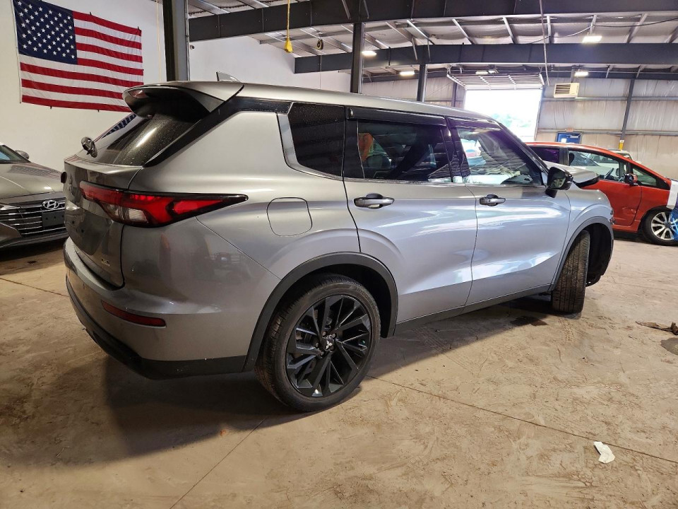Mitsubishi OUTLANDER 2023 — Copart