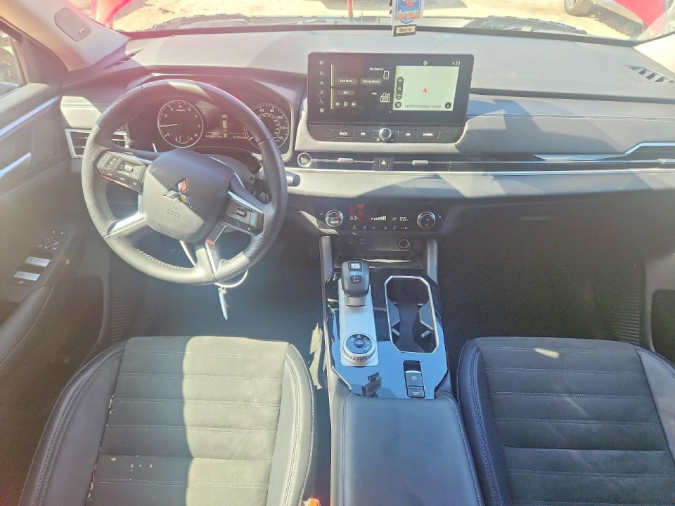 Mitsubishi OUTLANDER 2025 — Copart