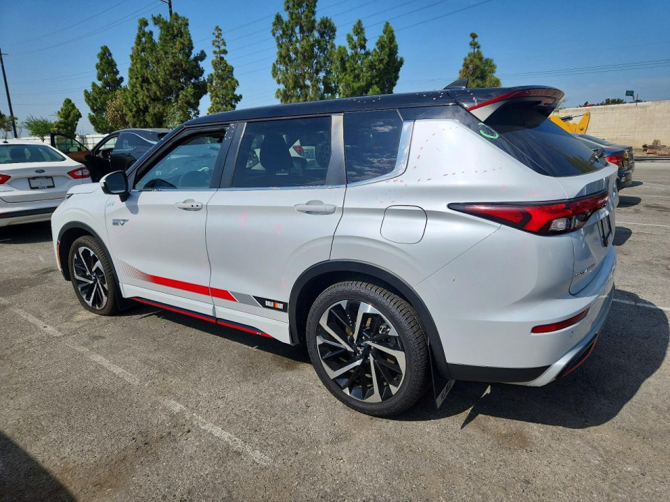 Mitsubishi OUTLANDER 2023 — Copart
