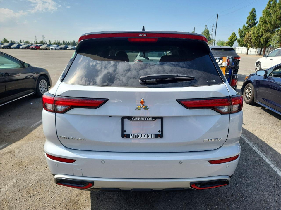 Mitsubishi OUTLANDER 2023 — Copart