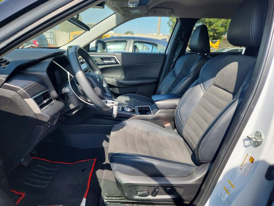 Mitsubishi OUTLANDER 2023 — Copart